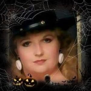 Meet your Posher, Traci